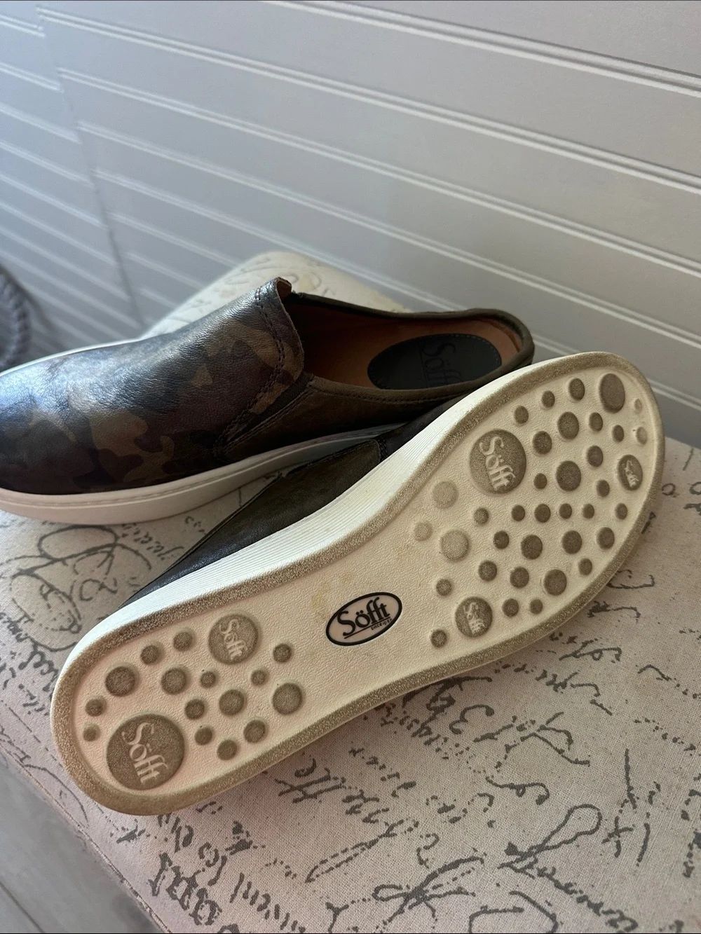 Sofft Slip-On Camouflage Casual Sneakers - Brown Mule size 8.5